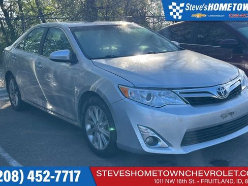 Used 2012 Toyota Camry XLE FWD image 1