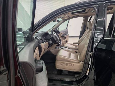 Used 2020 Honda Pilot Touring image 34
