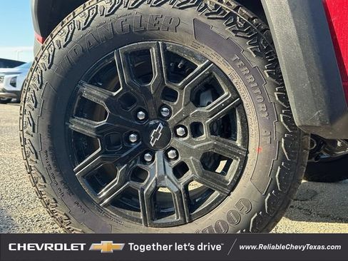New 2026 Chevrolet Colorado Trail Boss AWD/4WD image 9
