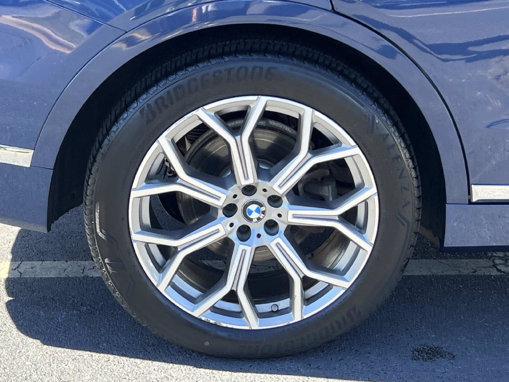 Used 2019 BMW X7 xDrive40i w/ Premium Package AWD/4WD image 9