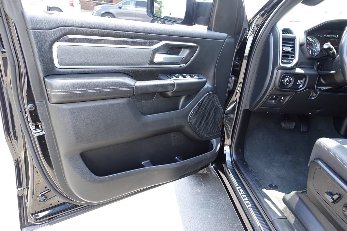 Used 2023 RAM 1500 Big Horn AWD/4WD image 16