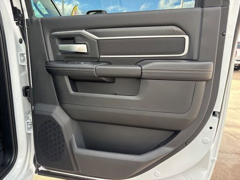 New 2026 RAM 3500 Big Horn AWD/4WD image 21
