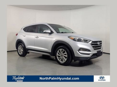 Used 2017 Hyundai Tucson SE FWD image 1