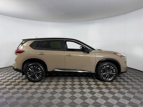 Used 2024 Nissan Rogue Platinum w/ Platinum Premium Package FWD image 7