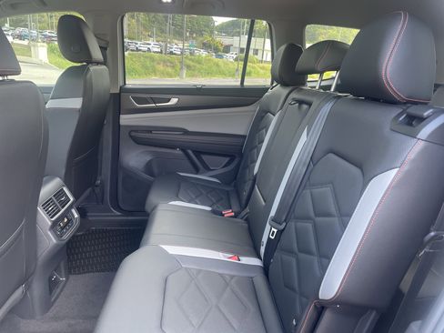 New 2026 Volkswagen Atlas Peak Edition AWD/4WD image 12