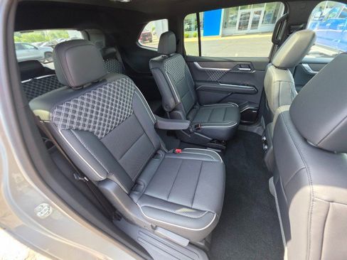Used 2024 GMC Acadia Denali w/ Super Cruise Package AWD/4WD image 17