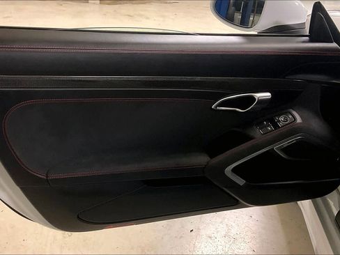 Used 2022 Porsche 718 Cayman GT4 image 20