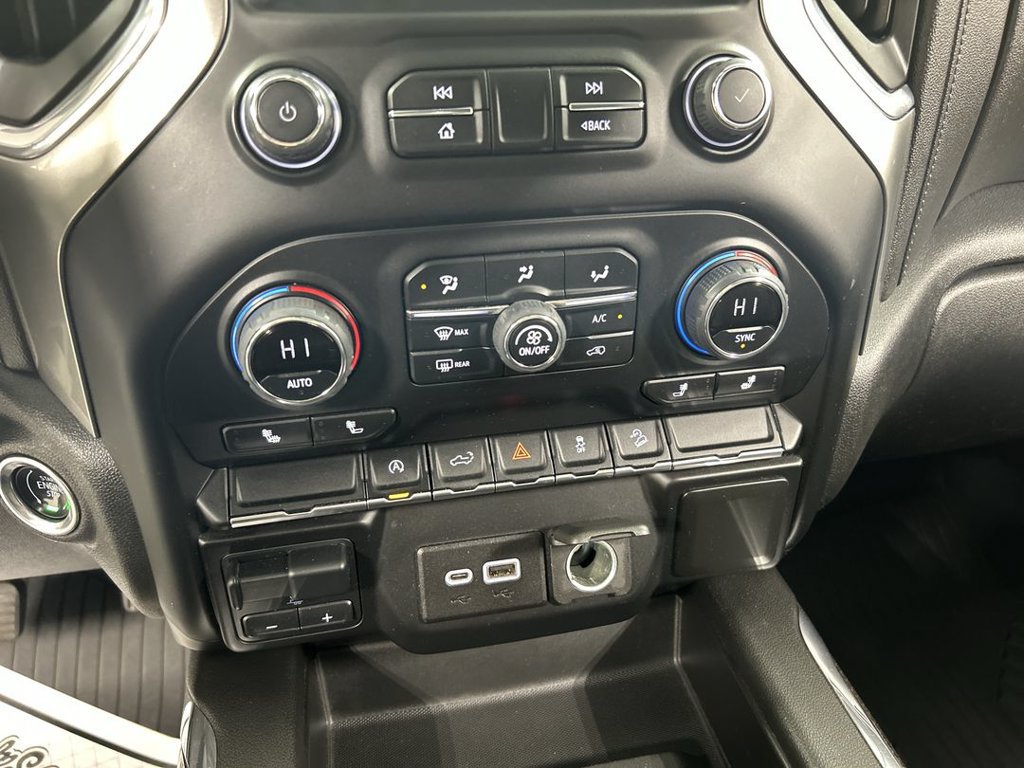 Used 2021 Chevrolet Silverado 1500 RST AWD/4WD image 16