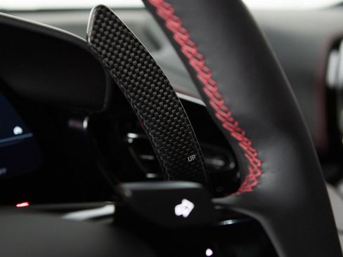 Used 2025 Ferrari Purosangue image 91