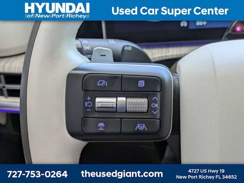 Used 2025 Hyundai Santa Fe Calligraphy FWD image 40