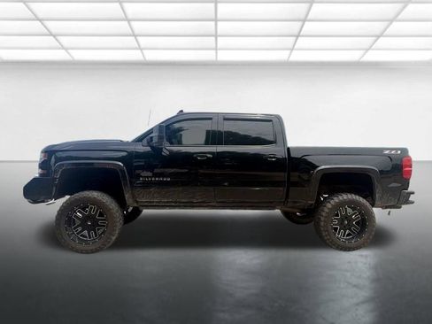 Used 2017 Chevrolet Silverado 1500 LT w/ All Star Edition AWD/4WD image 2