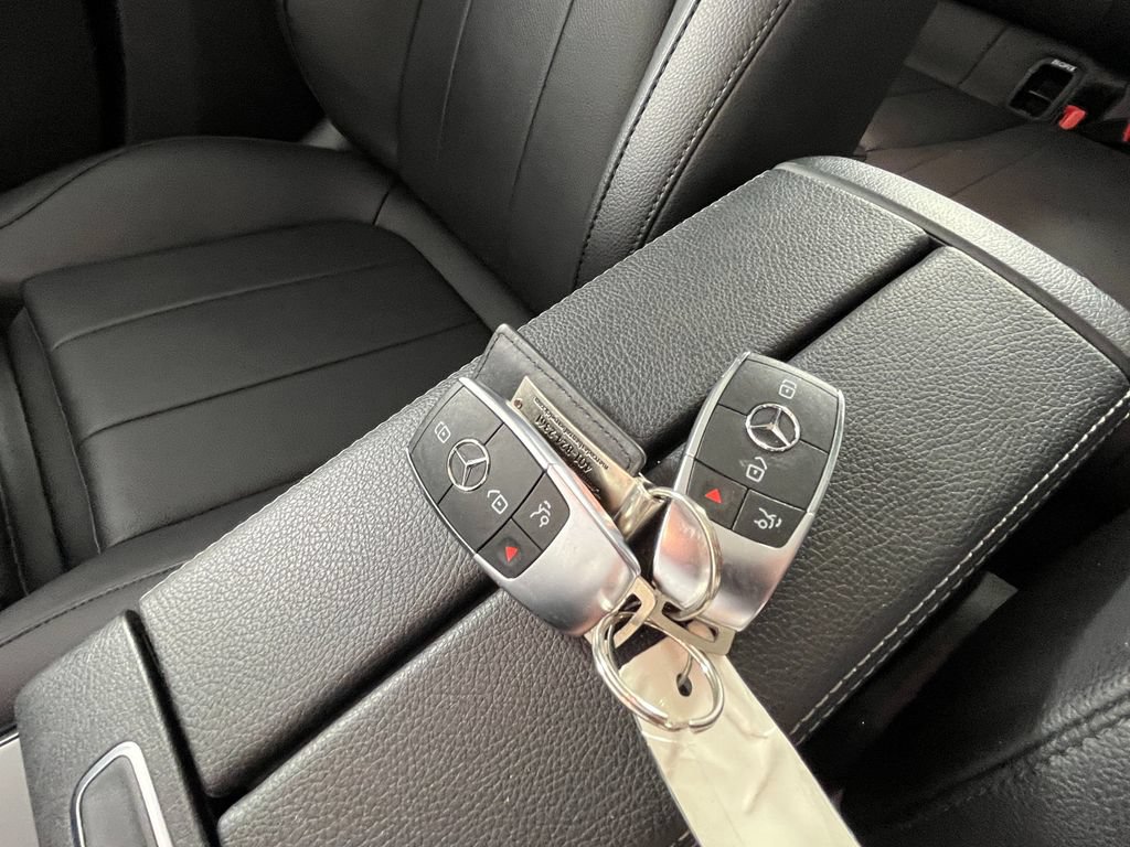 Used 2021 Mercedes-Benz CLA 250 4MATIC image 26