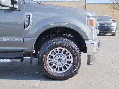 Used 2020 Ford F250 XLT w/ XLT Premium Package image 11