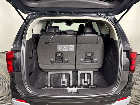 Certified 2025 Kia Carnival LXS image 21