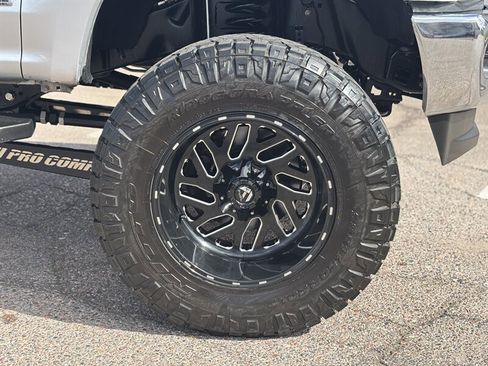 Used 2019 Ford F350 Lariat w/ Lariat Ultimate Package image 14