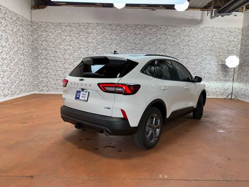 New 2026 Ford Escape ST-Line Select w/ Tech Pack #2 AWD/4WD image 8
