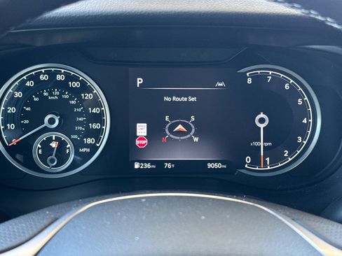 Used 2026 Genesis G70 2.5T RWD image 24