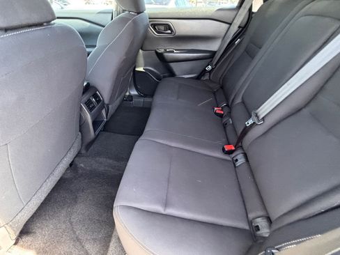 Used 2024 Nissan Rogue S AWD/4WD image 16
