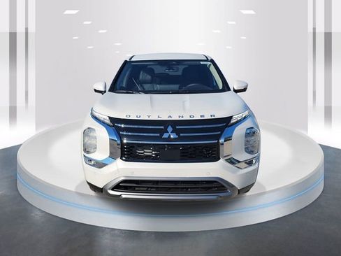 New 2026 Mitsubishi Outlander SE image 2