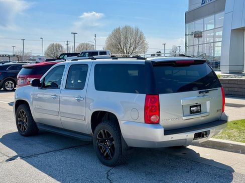 Used 2013 GMC Yukon XL SLT AWD/4WD image 4