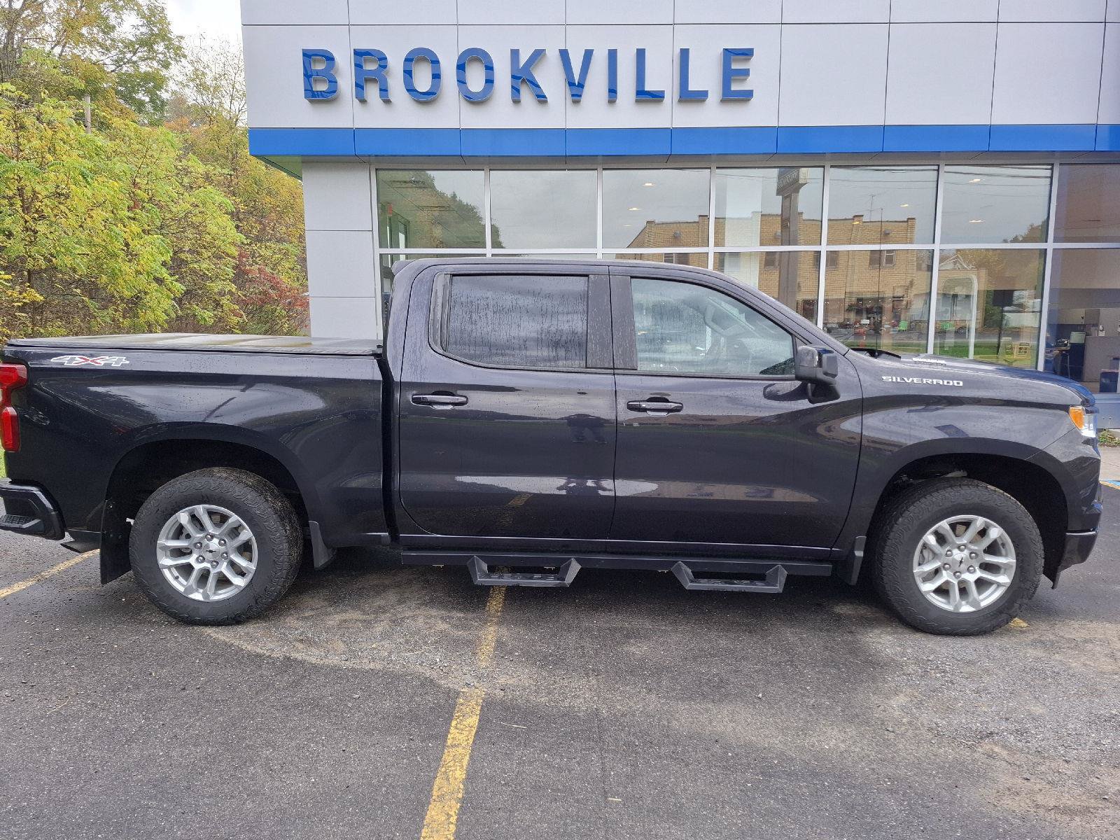 Used 2024 Chevrolet Silverado 1500 RST w/ Max Trailering Package AWD/4WD image 25