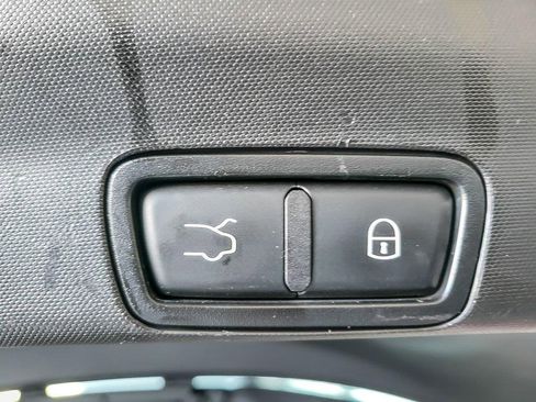 Used 2019 Alfa Romeo Stelvio Ti Lusso w/ Quick Order Package 22X Lusso image 21