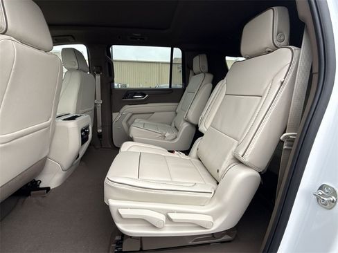 New 2026 GMC Yukon XL Denali image 25