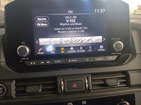 Used 2023 Nissan Pathfinder S FWD image 25