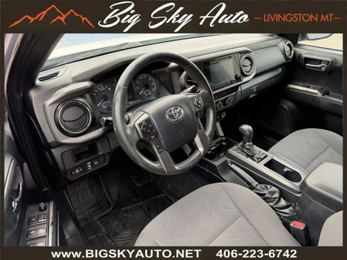 Used 2019 Toyota Tacoma TRD Off-Road w/ Technology Package image 13