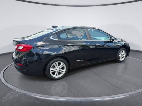 Used 2016 Chevrolet Cruze LT w/ Convenience Package FWD image 4