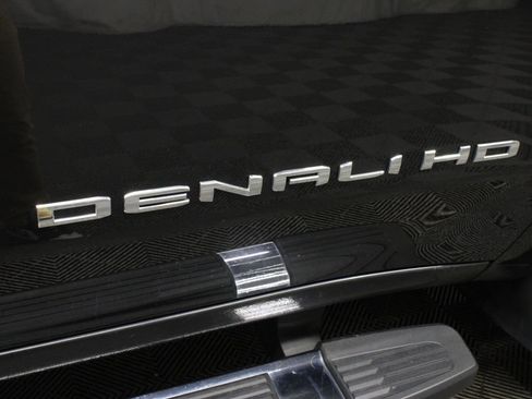 Used 2020 GMC Sierra 2500 Denali w/ Denali Ultimate Package AWD/4WD image 63