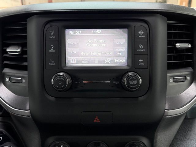 Used 2024 RAM 2500 Tradesman w/ Chrome Appearance Group AWD/4WD image 13