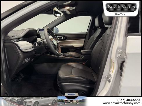 Used 2023 Jeep Compass Limited w/ Elite Group AWD/4WD image 17