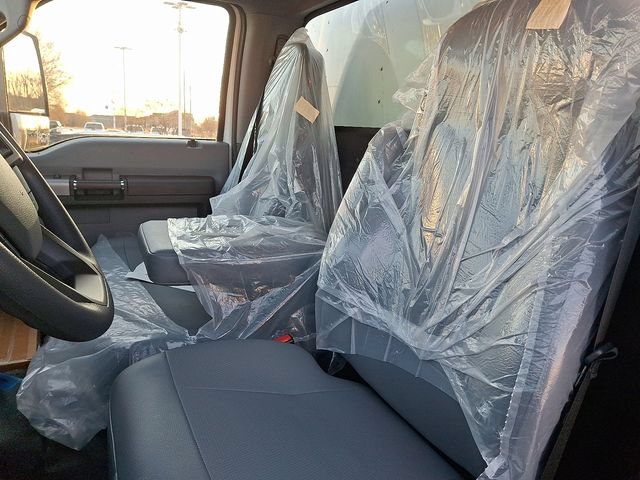 Used 2023 Ford F650 2WD Regular Cab Super Duty image 12