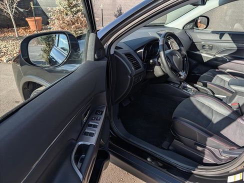 Used 2024 Mitsubishi Outlander Sport SE image 25