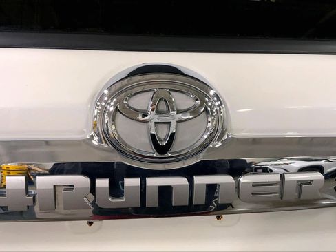 Used 2019 Toyota 4Runner Limited image 30