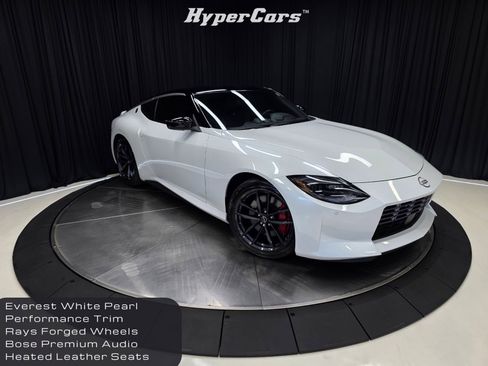Used 2023 Nissan Z w/ Floor Mat Package (L93) RWD image 1