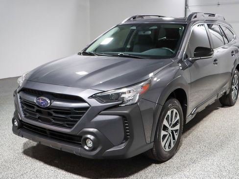 Used 2023 Subaru Outback Premium AWD/4WD image 30