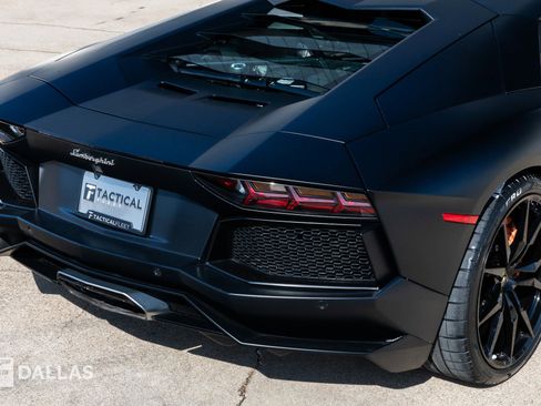 Used 2014 Lamborghini Aventador LP 700-4 image 17