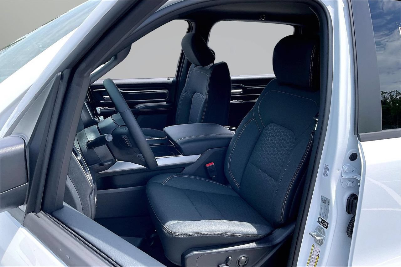 New 2026 RAM 1500 Big Horn AWD/4WD image 17