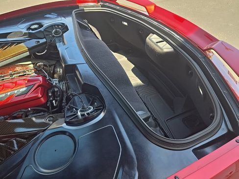 Used 2021 Chevrolet Corvette Stingray Premium Cpe w/ Z51 Performance Package RWD image 37