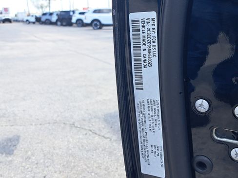 Used 2021 Dodge Challenger SRT Hellcat w/ Plus Package image 30