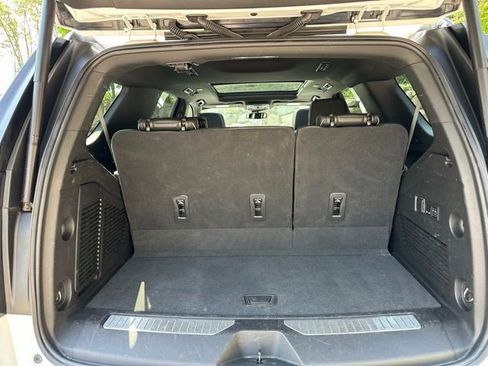Used 2023 Chevrolet Tahoe Premier AWD/4WD image 31