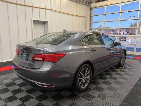 Used 2018 Acura TLX w/ Technology Package FWD image 3