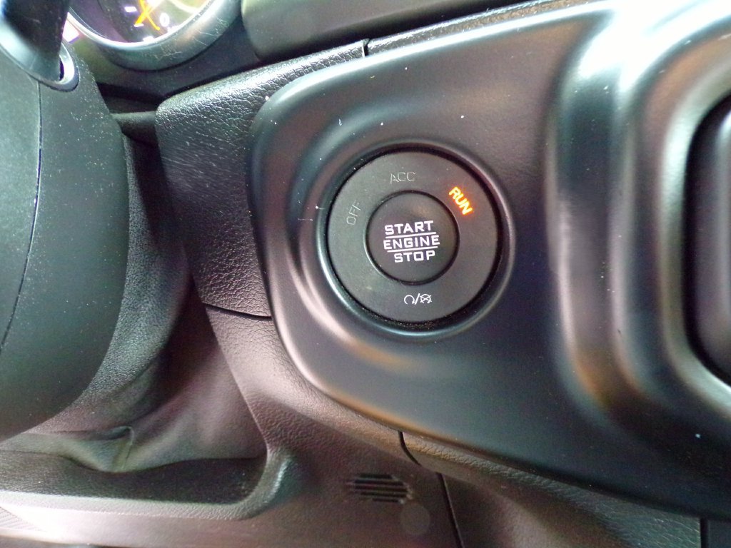 Used 2021 Jeep Wrangler Sport AWD/4WD image 23