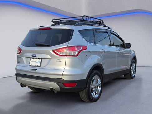 Used 2016 Ford Escape SE image 6