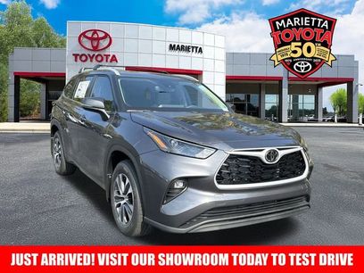 New 2025 Toyota Highlander XLE
