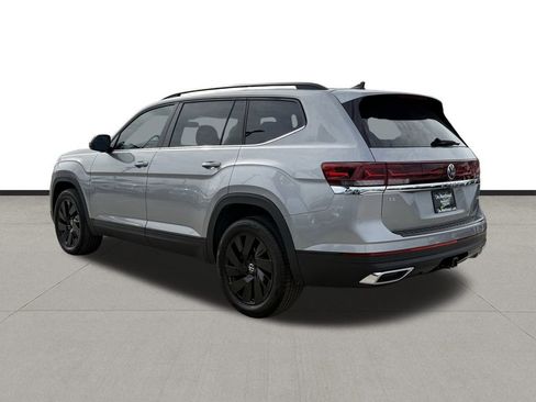 New 2026 Volkswagen Atlas SE image 7