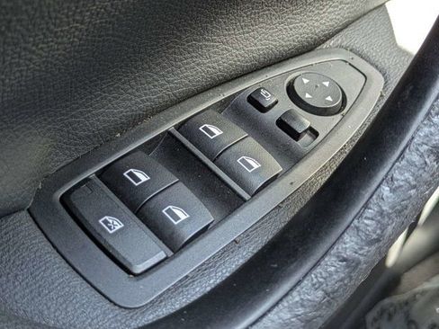Used 2016 BMW X1 xDrive28i AWD/4WD image 24