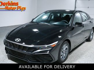 Used 2024 Hyundai Elantra SEL FWD video 1